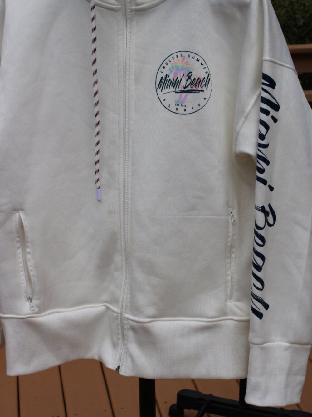 Nicole Lina Women Hoodie SZ M White Pockets Fleece Lined Logo on Sleeve